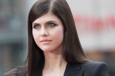 Amazing Alexandra Daddario Wallpaper