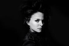 Natalie Portman Portrait Leather Jacket Wallpaper