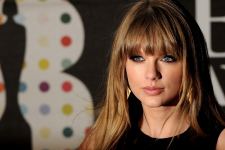 Beautiful Taylor Swift Quality HD Wallpaper