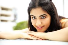 Telugu Heroine Adah Sharma 4K Wallpaper