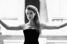 Amber Heard Hd 4k Black and White Wallpaper